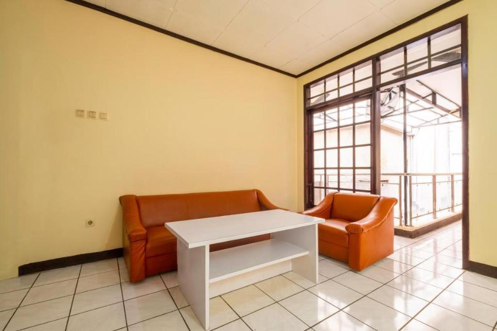 Super Oyo 2672 Bee M Syariah Hotel Bandung