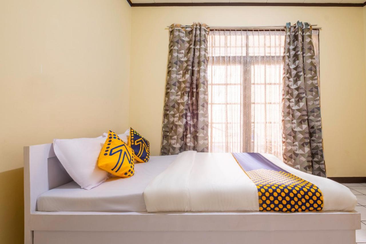 Hotel Super Oyo 2672 Bee M Syariah 2*